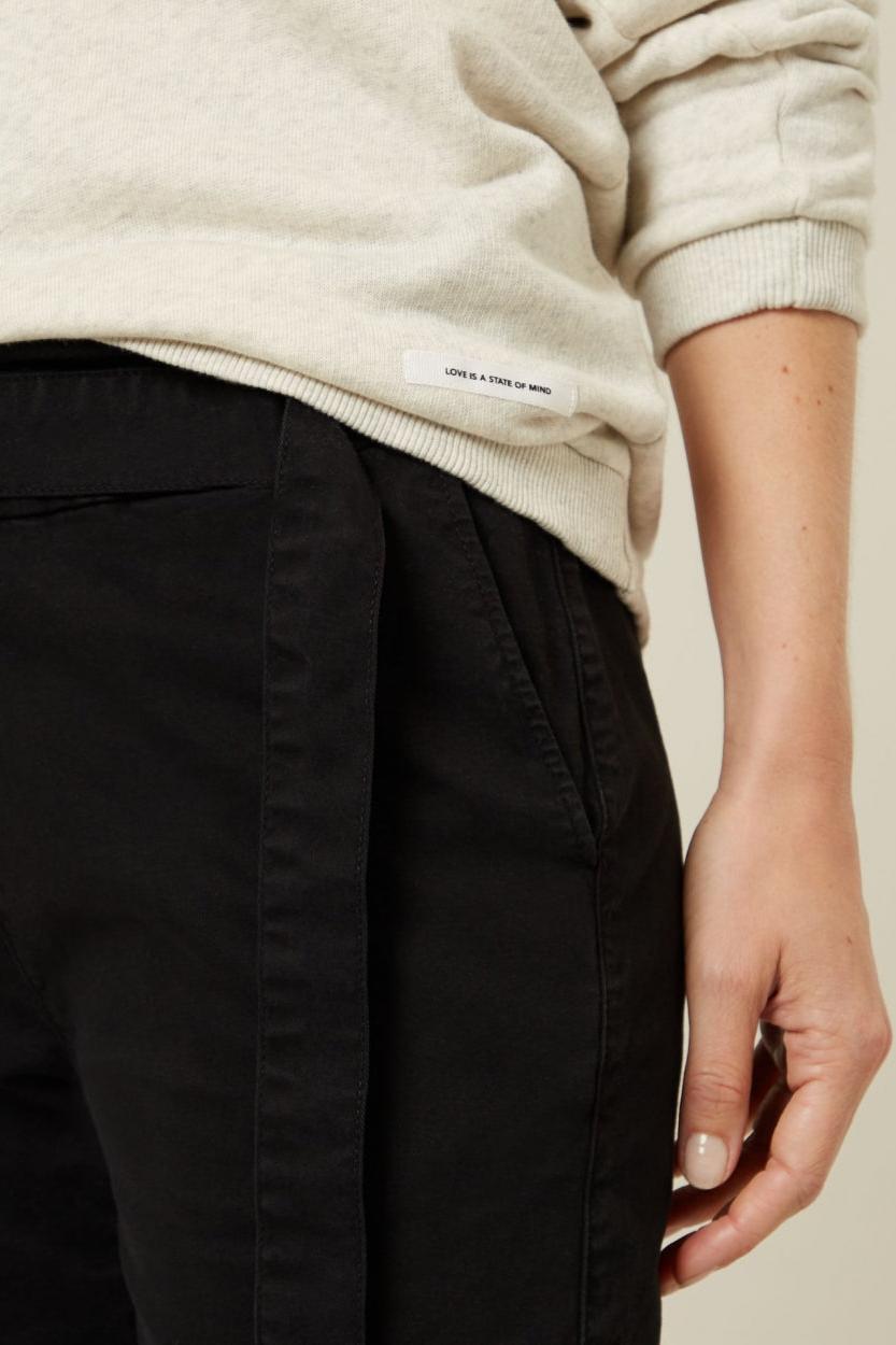V-NECK SWEATER FLEECE