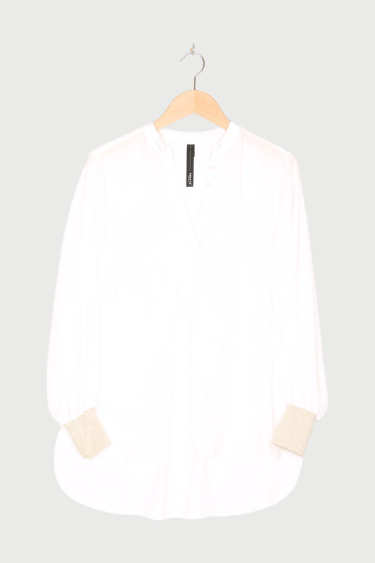 FLOWY BLOUSE