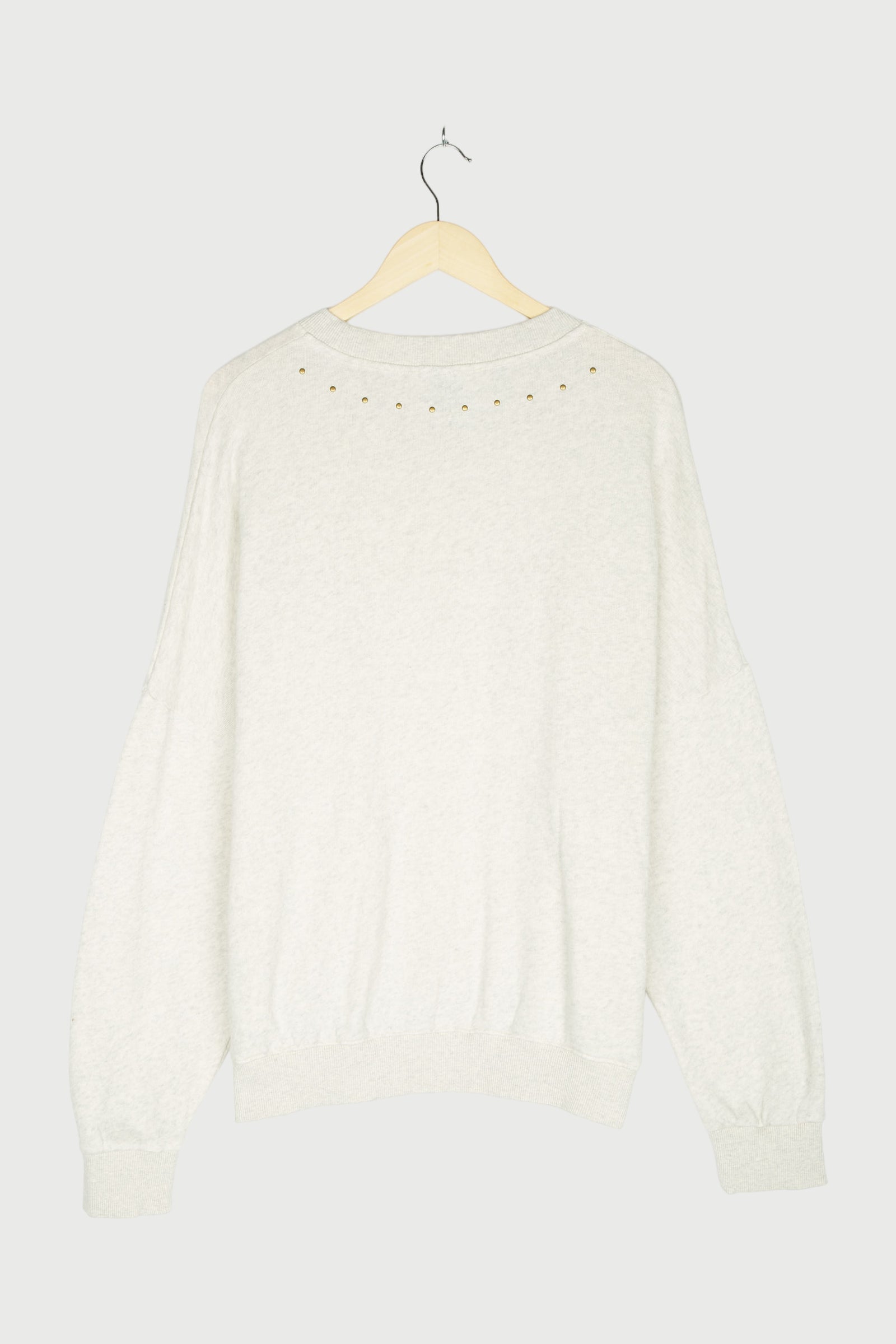 SWEATER STUDS