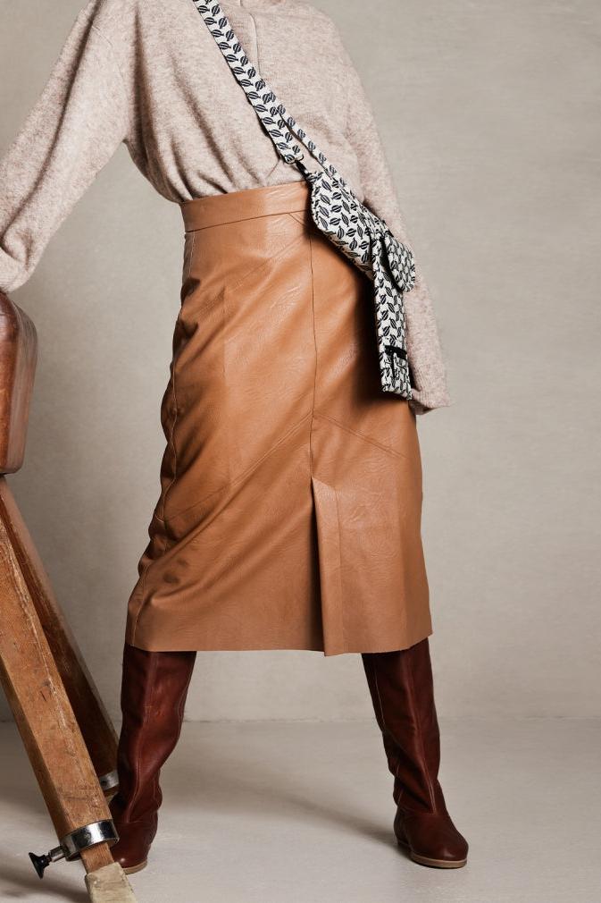VEGAN LEATHER SKIRT
