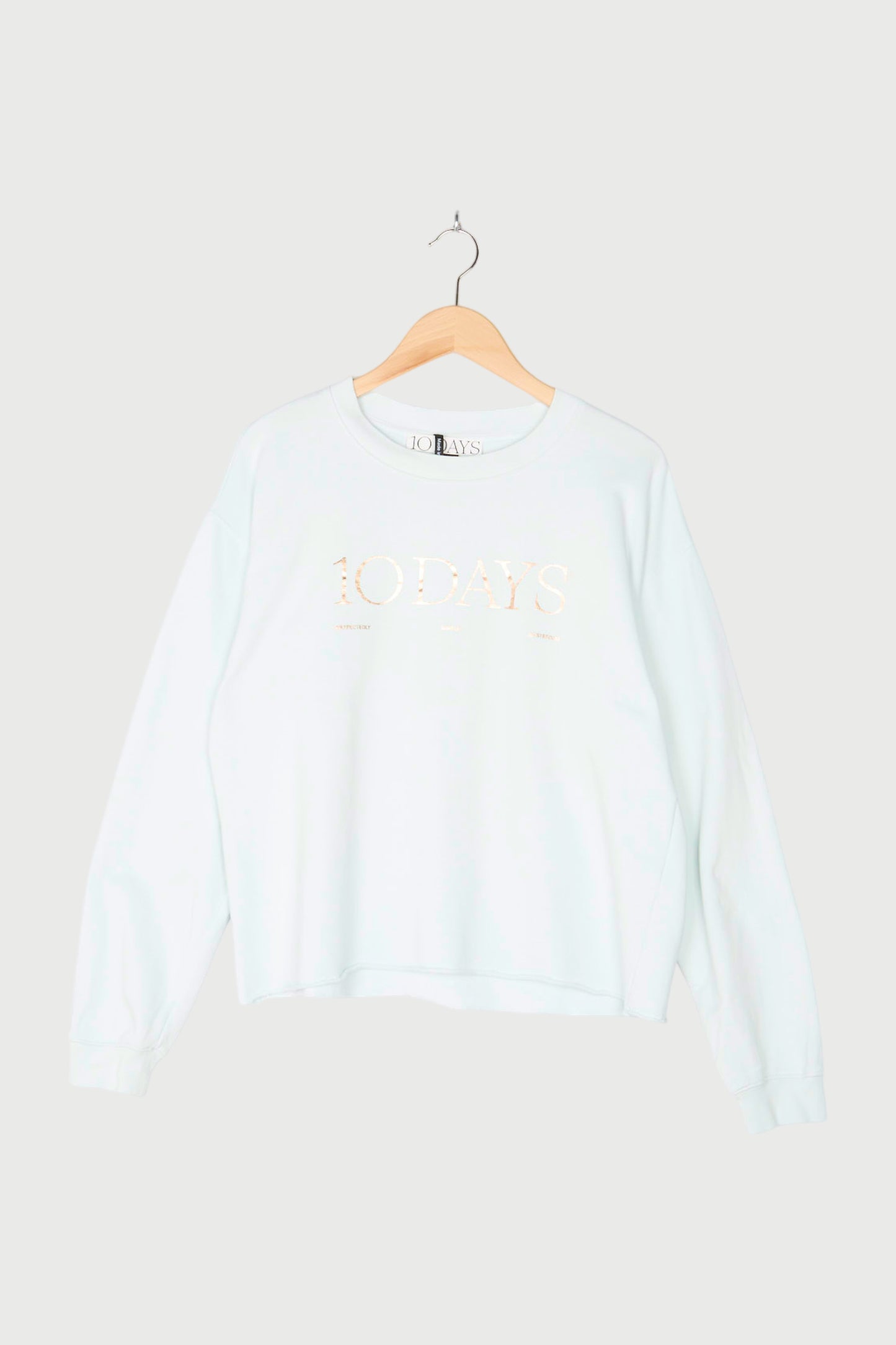 RAW EDGE LOGO SWEATER