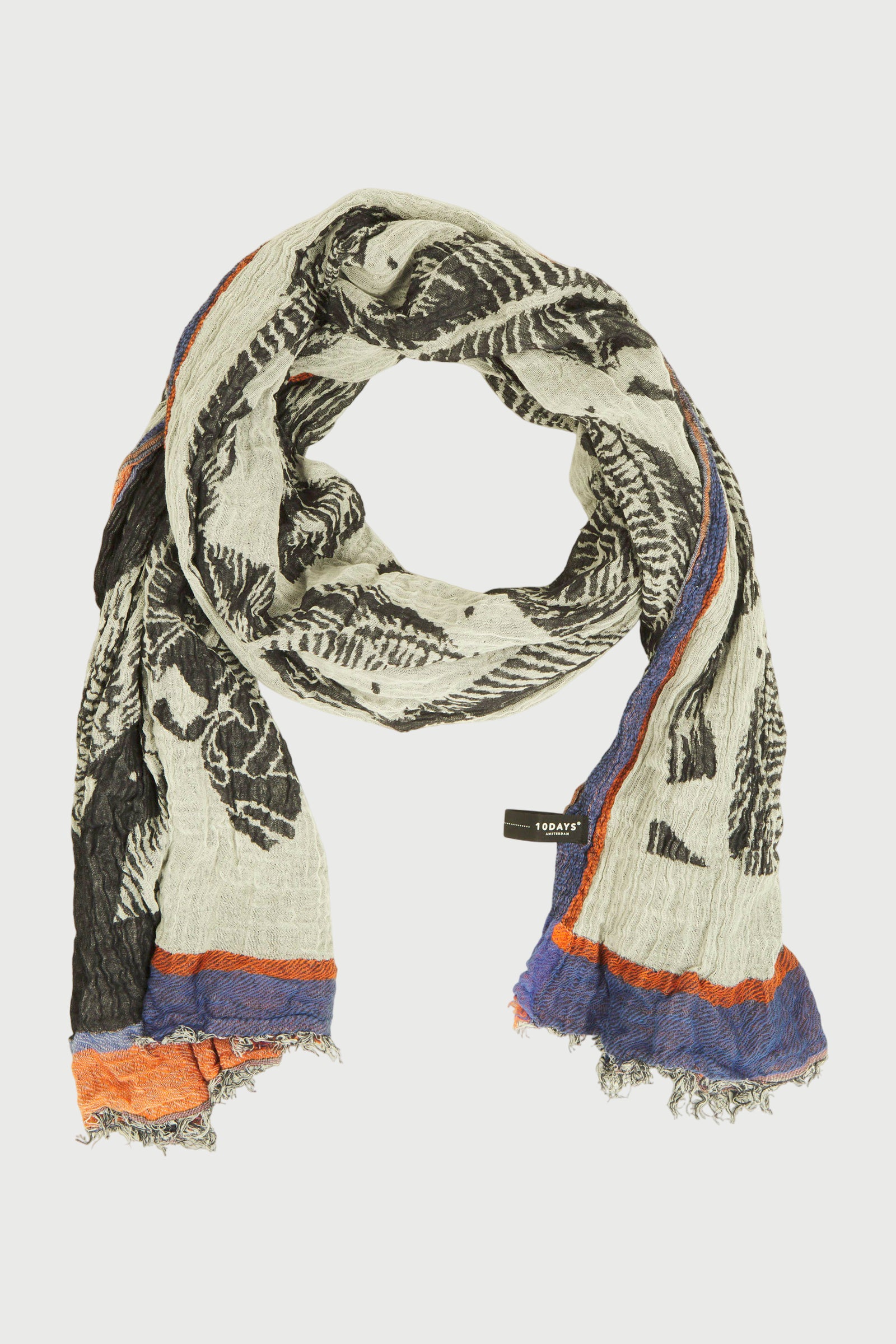 SCARF PIRANHA