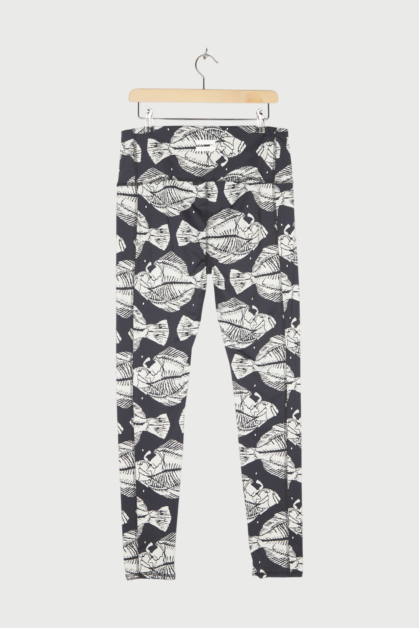 YOGA LEGGINGS PIRANHA