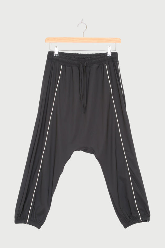 DROPPED PANTS