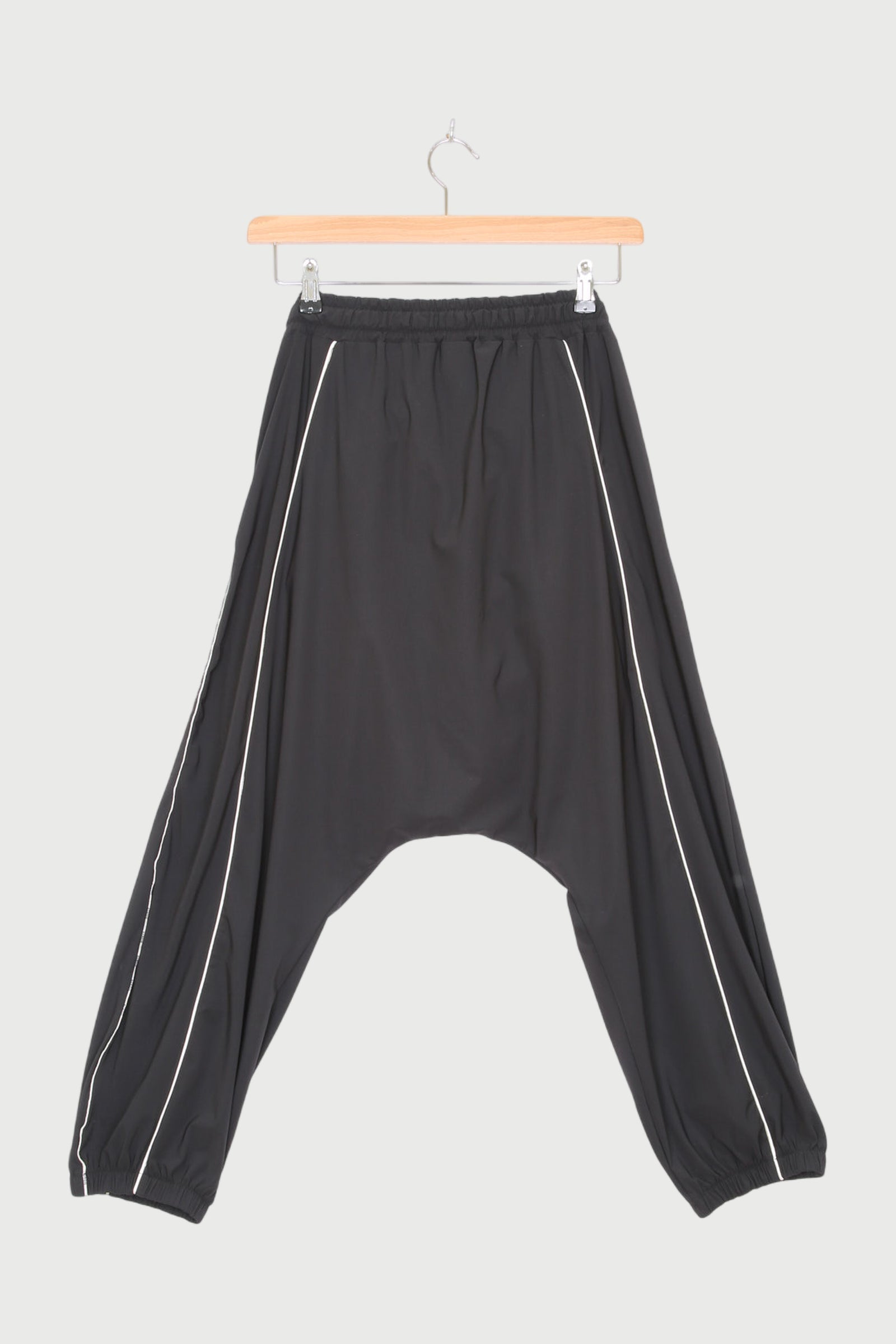 DROPPED PANTS