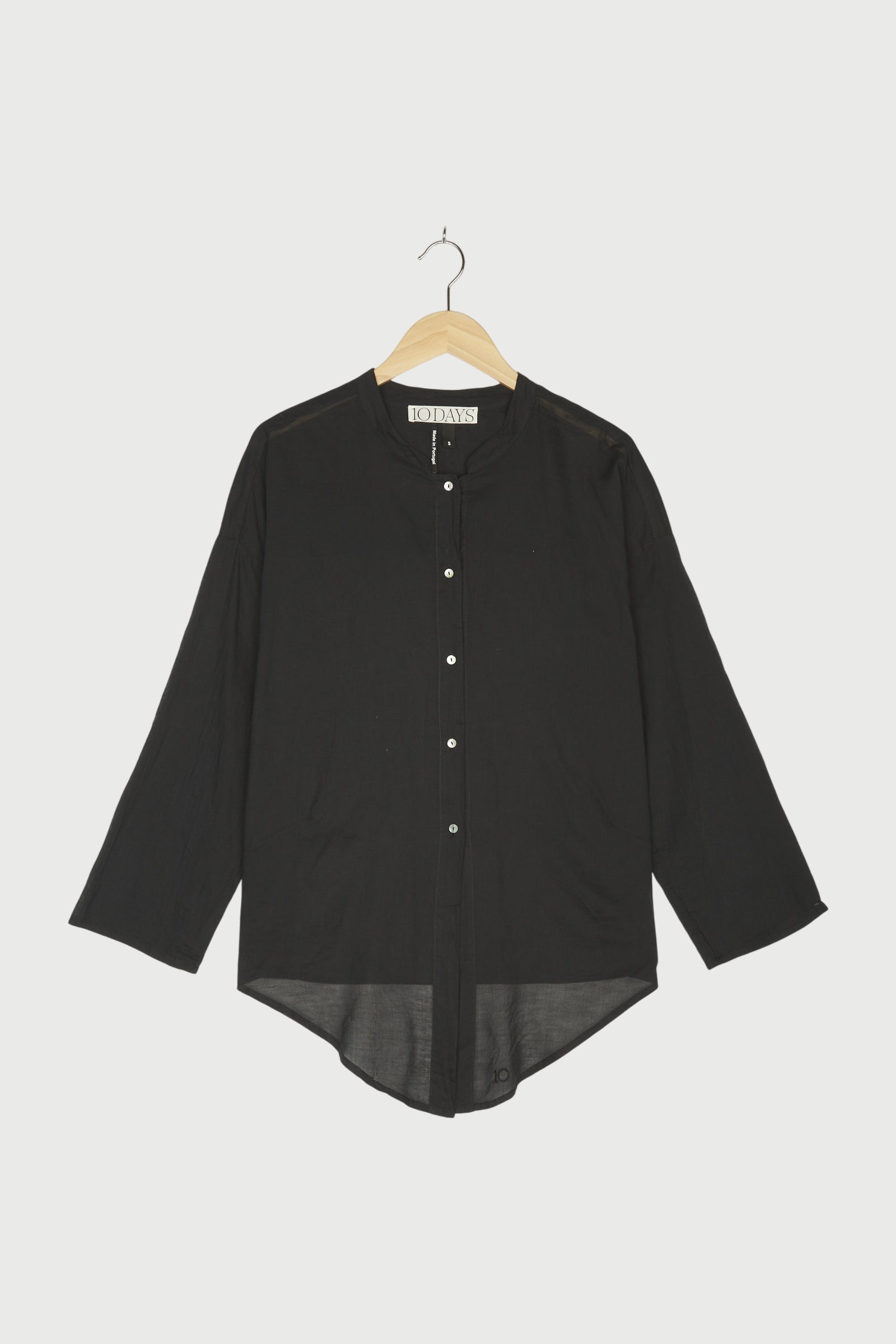 CROPPED KNOT BLOUSE
