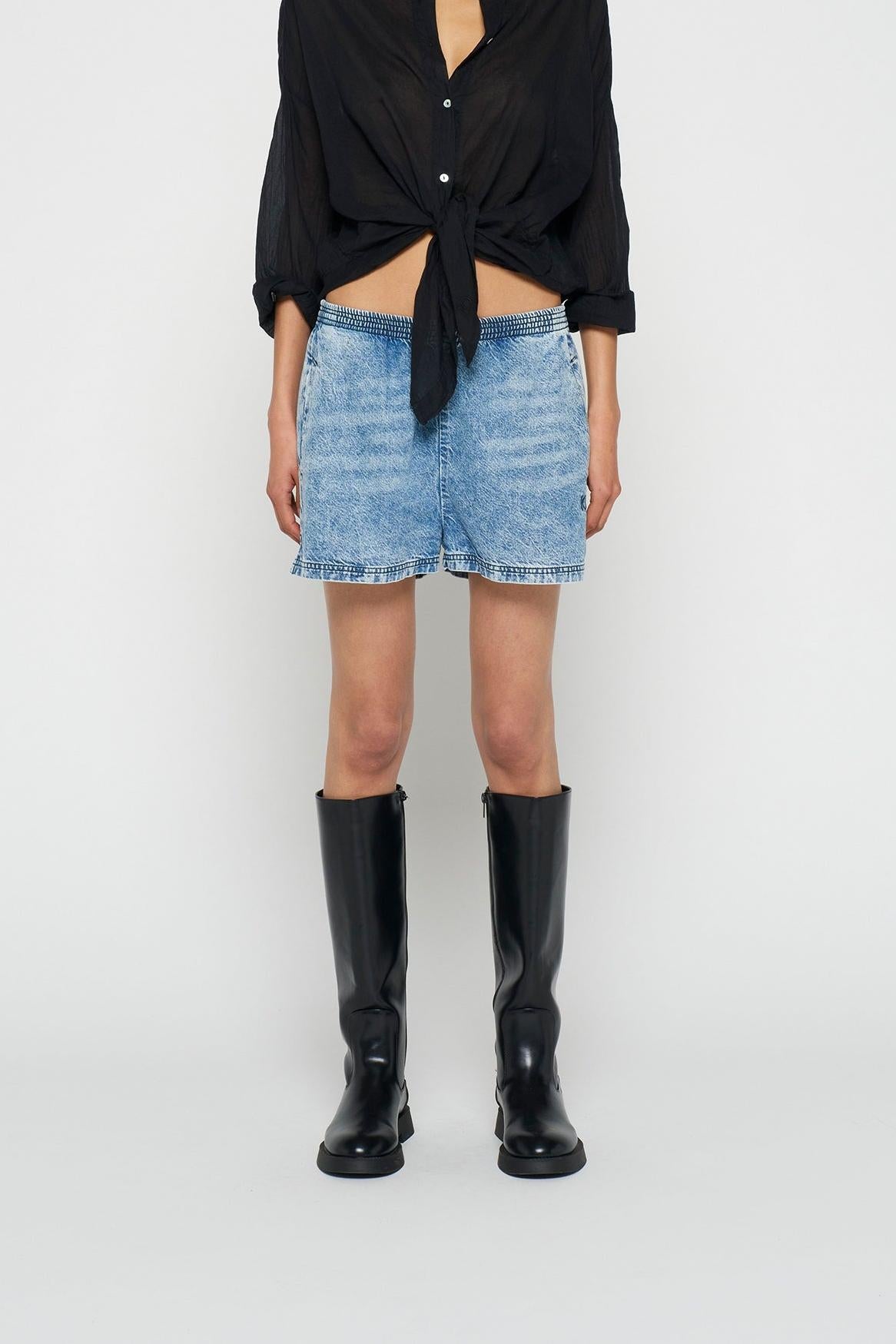 CROPPED KNOT BLOUSE