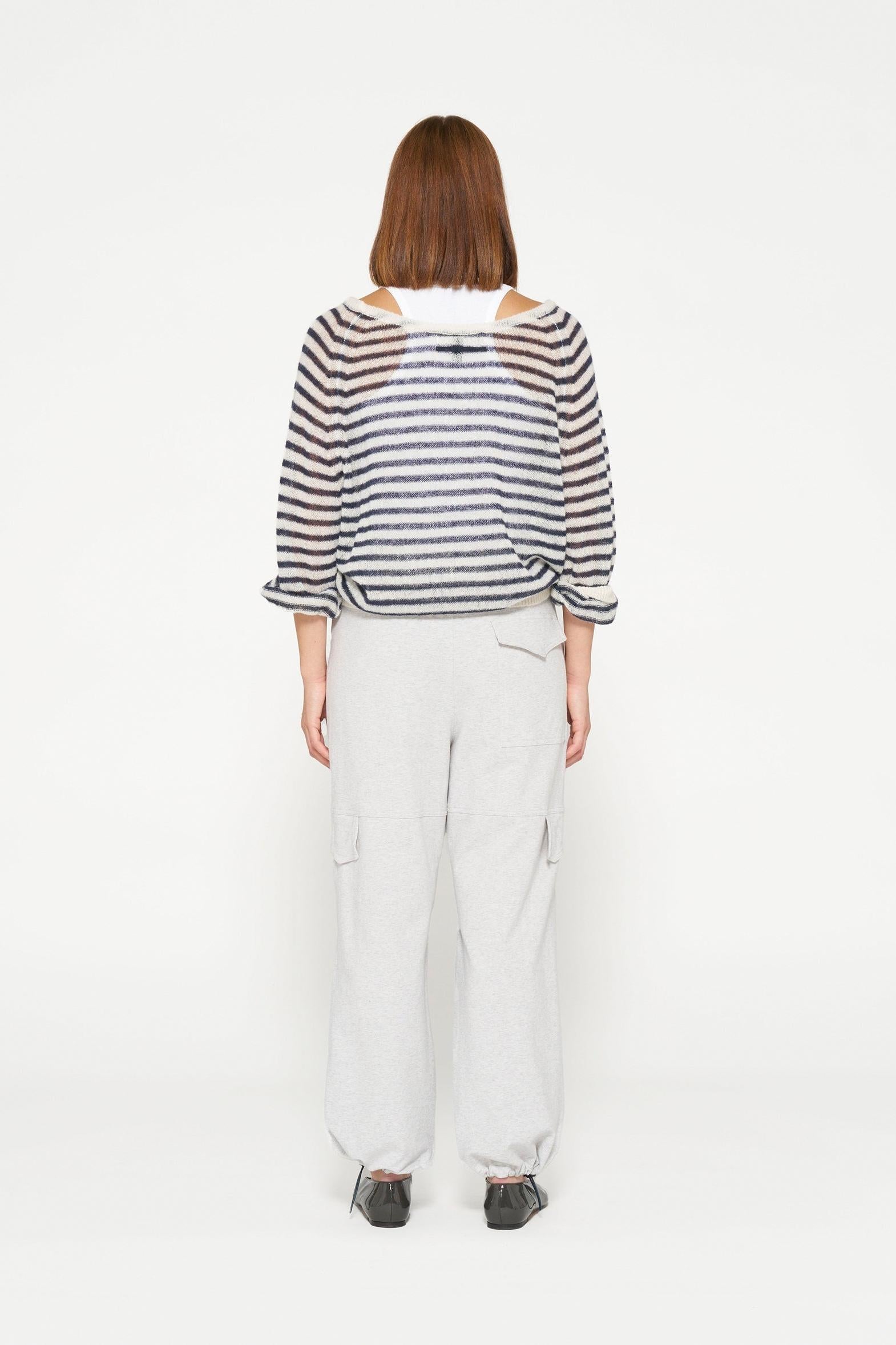 THIN KNIT SWEATER STRIPE