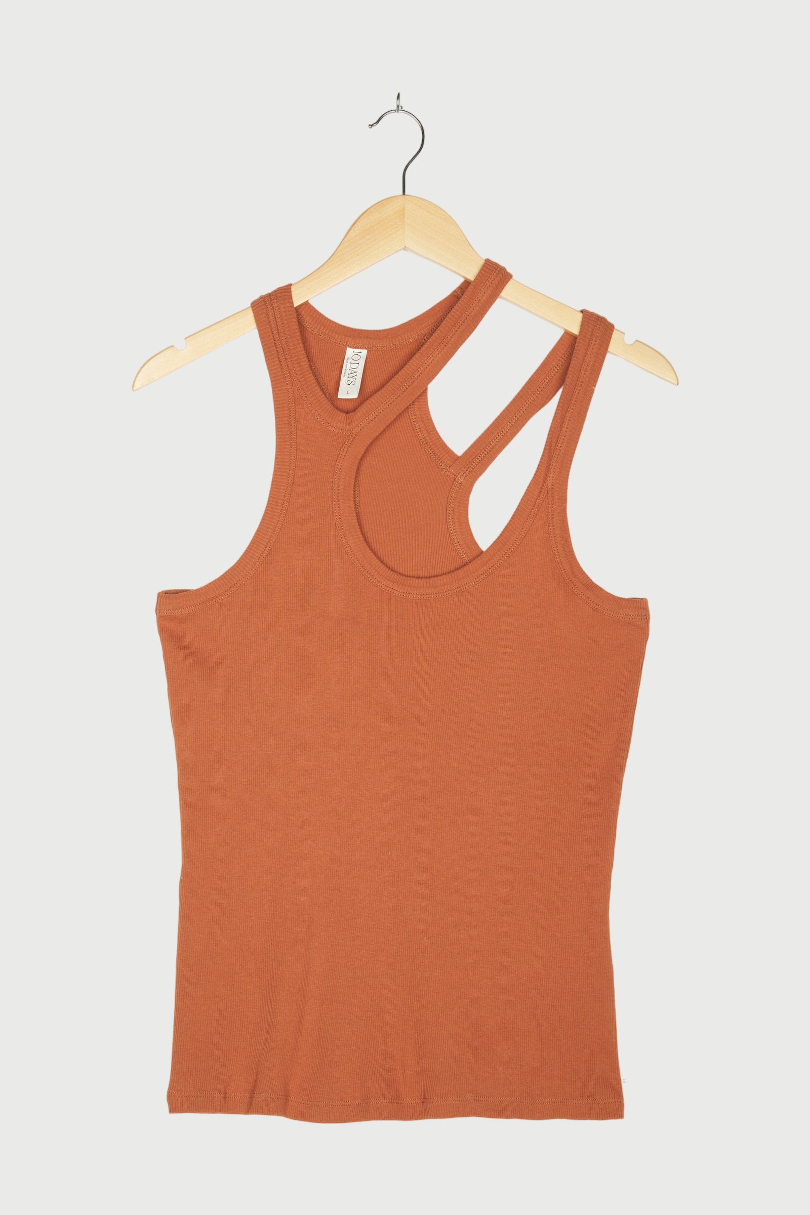 CUT OUT TANK TOP RIB
