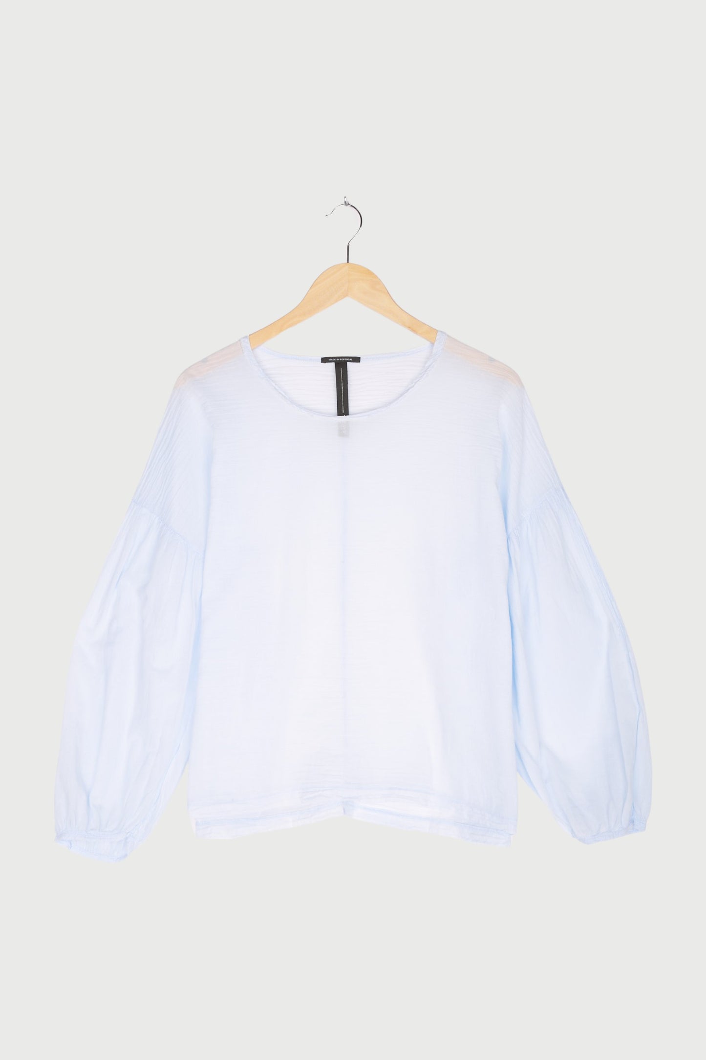 balloon sleeve blouse