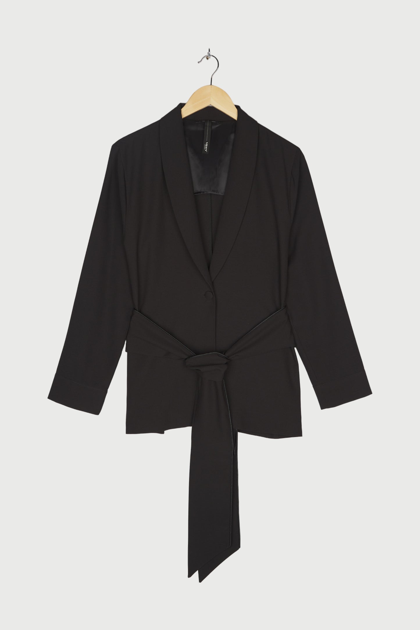 BELT WRAP BLAZER