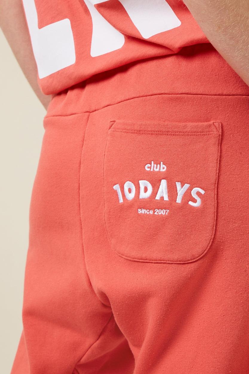 STATEMENT JOGGER