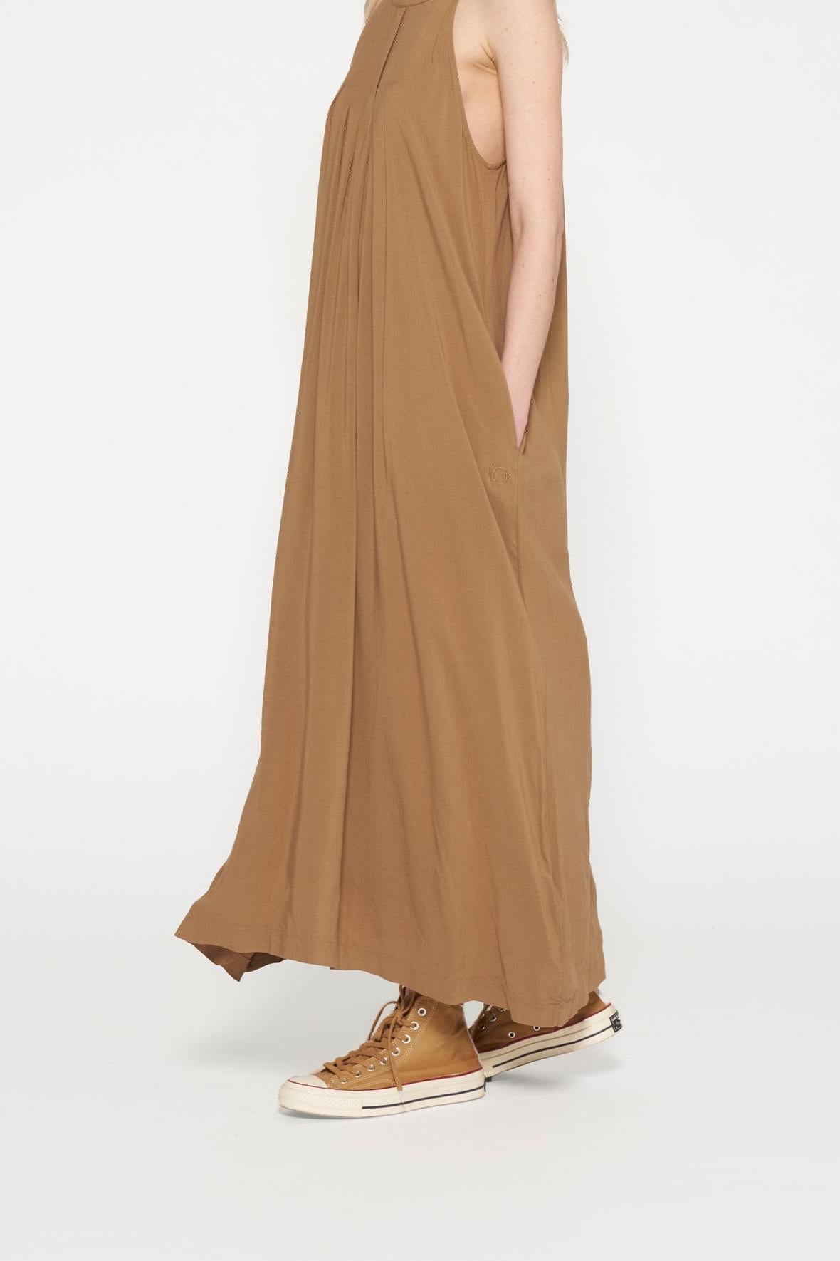 SMOKING DRESS