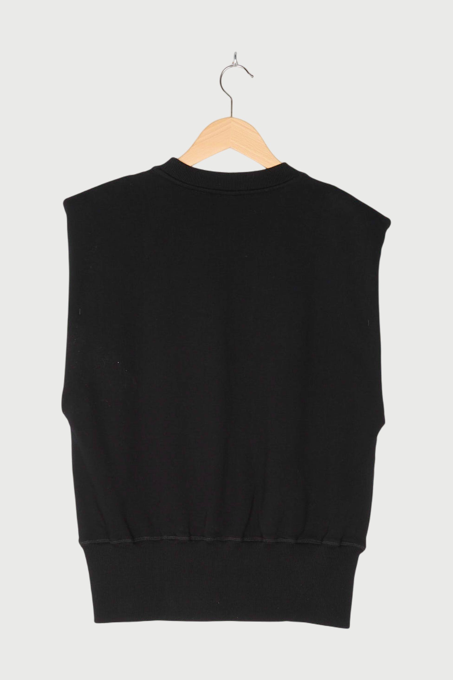 SLEEVELESS STATEMENT TOP