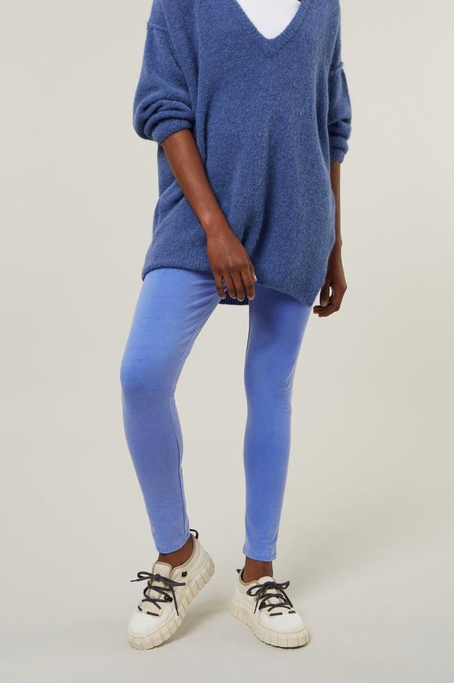 V-NECK SWEATER