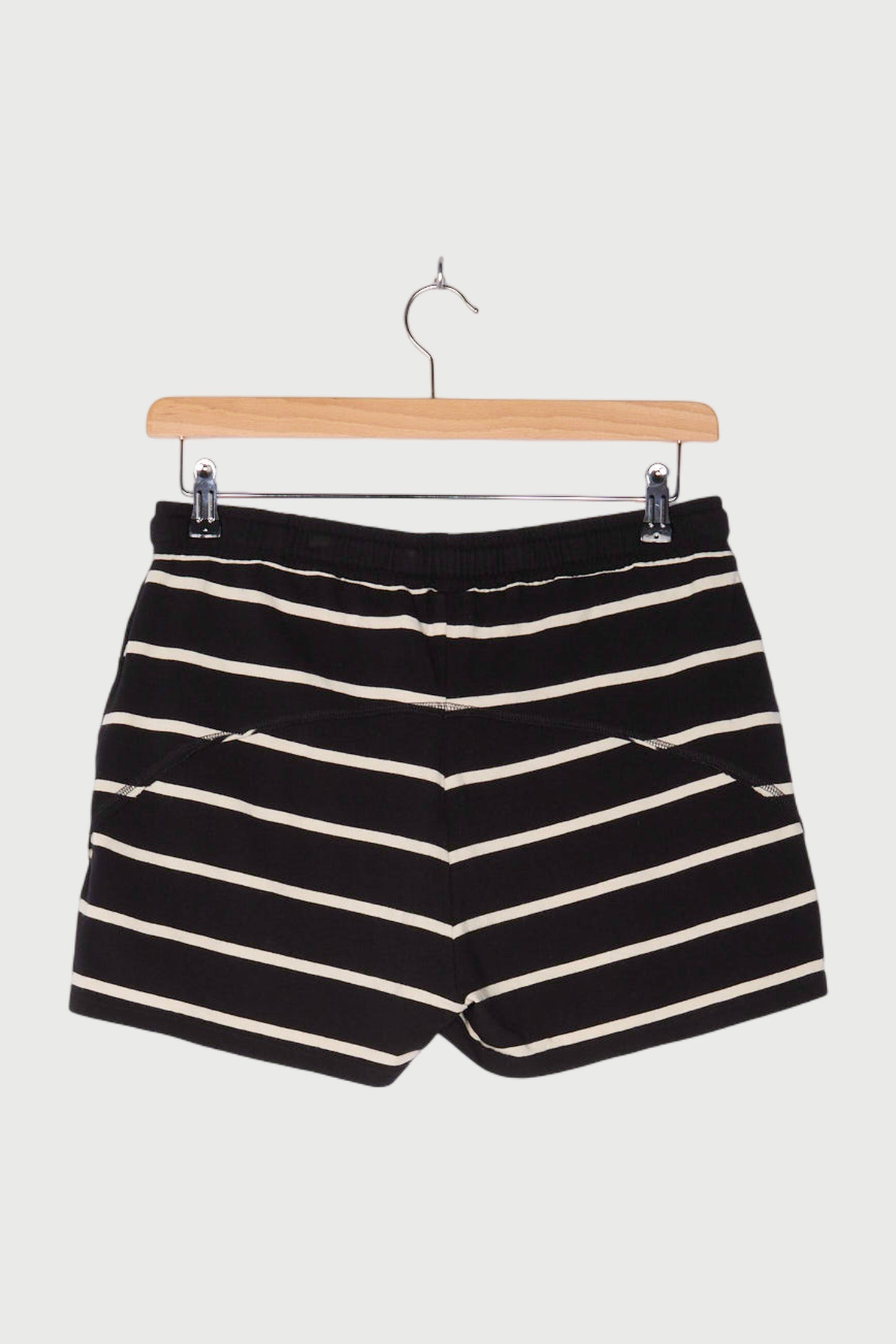 SHORTS TRIPLE STRIPE