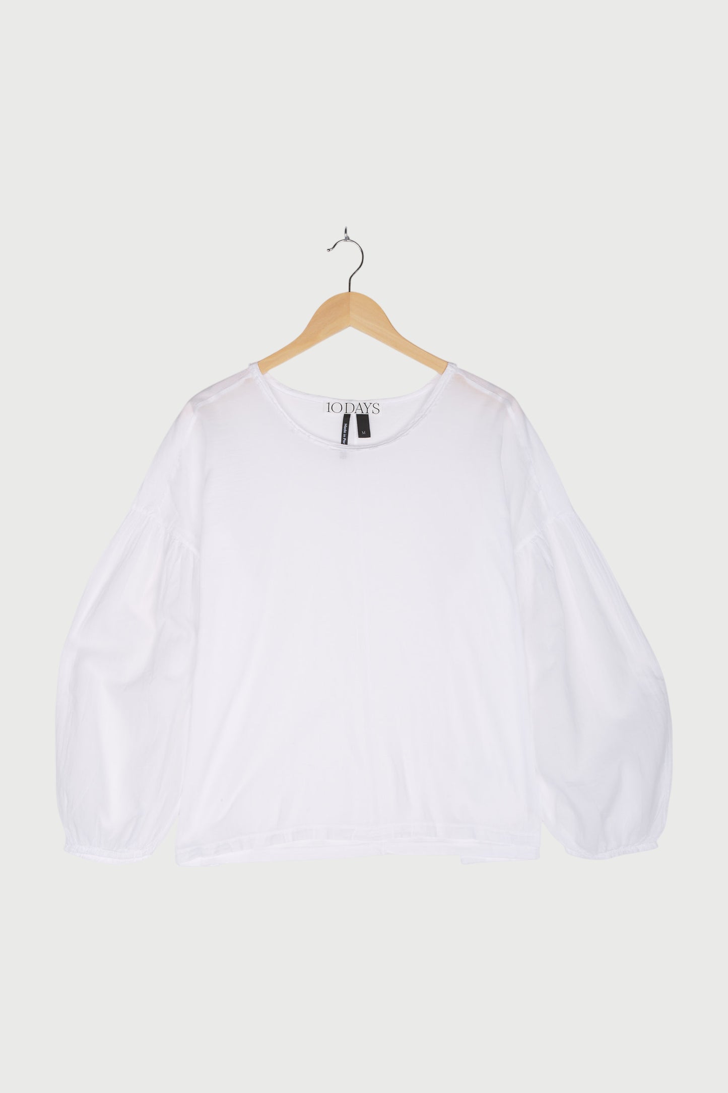 BALLOON SLEEVE BLOUSE