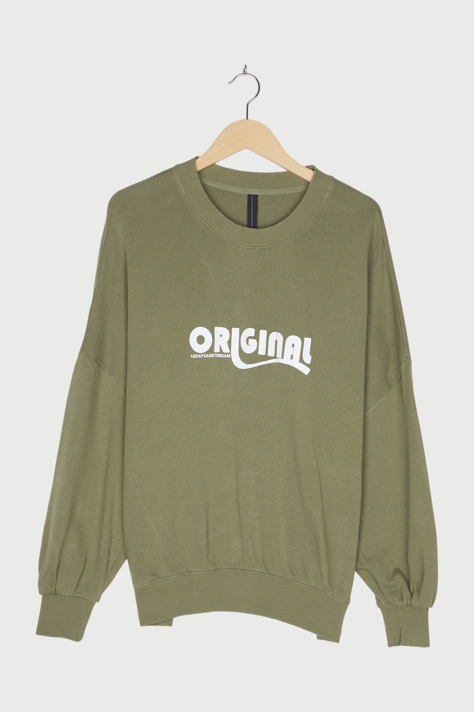 SEASONAL SWEATER