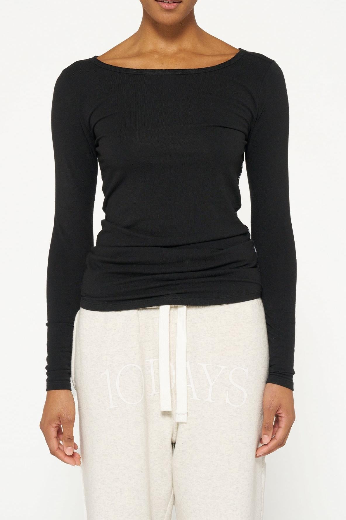 THE BOAT NECK TEE
