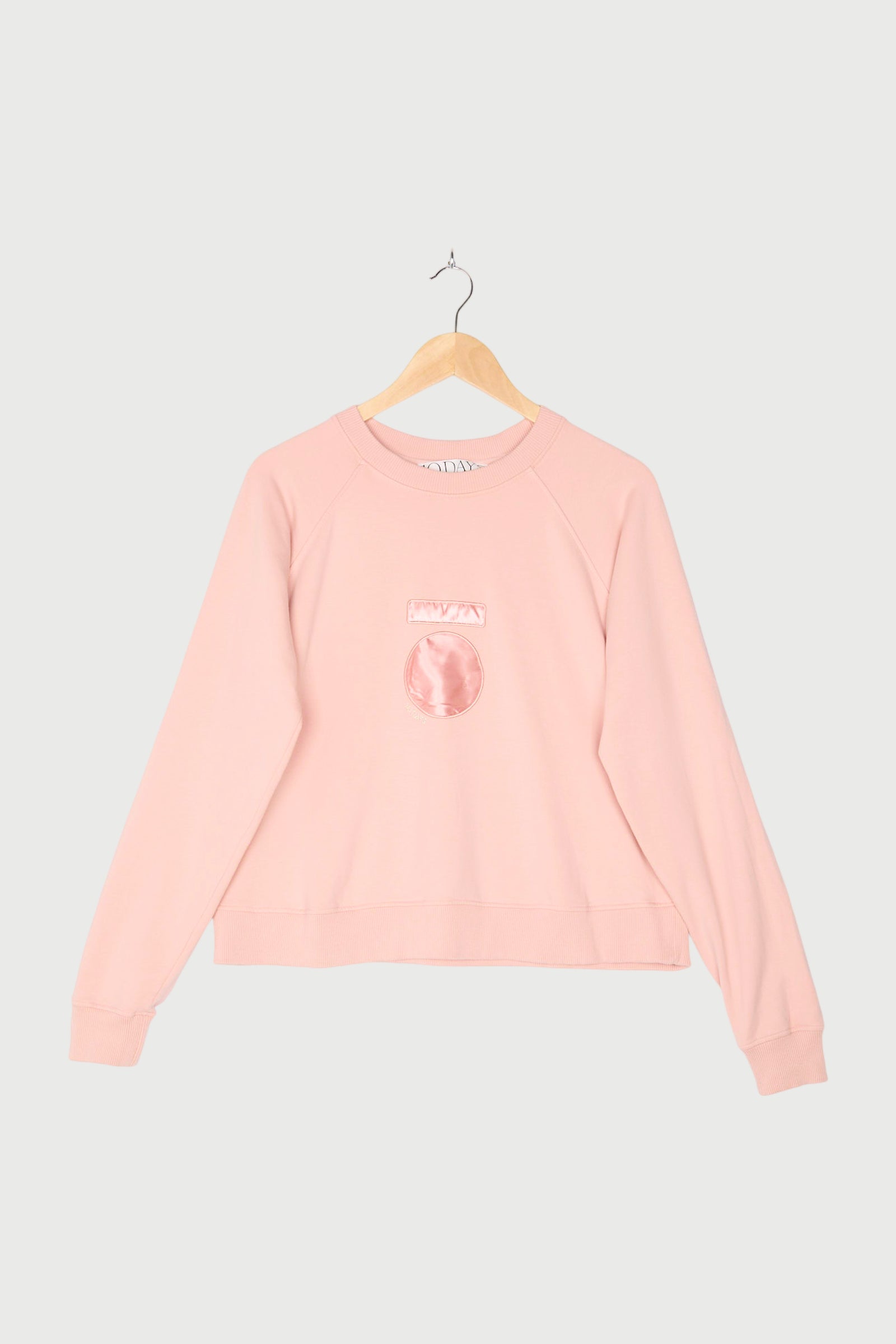 CROPPED ICON SWEATER