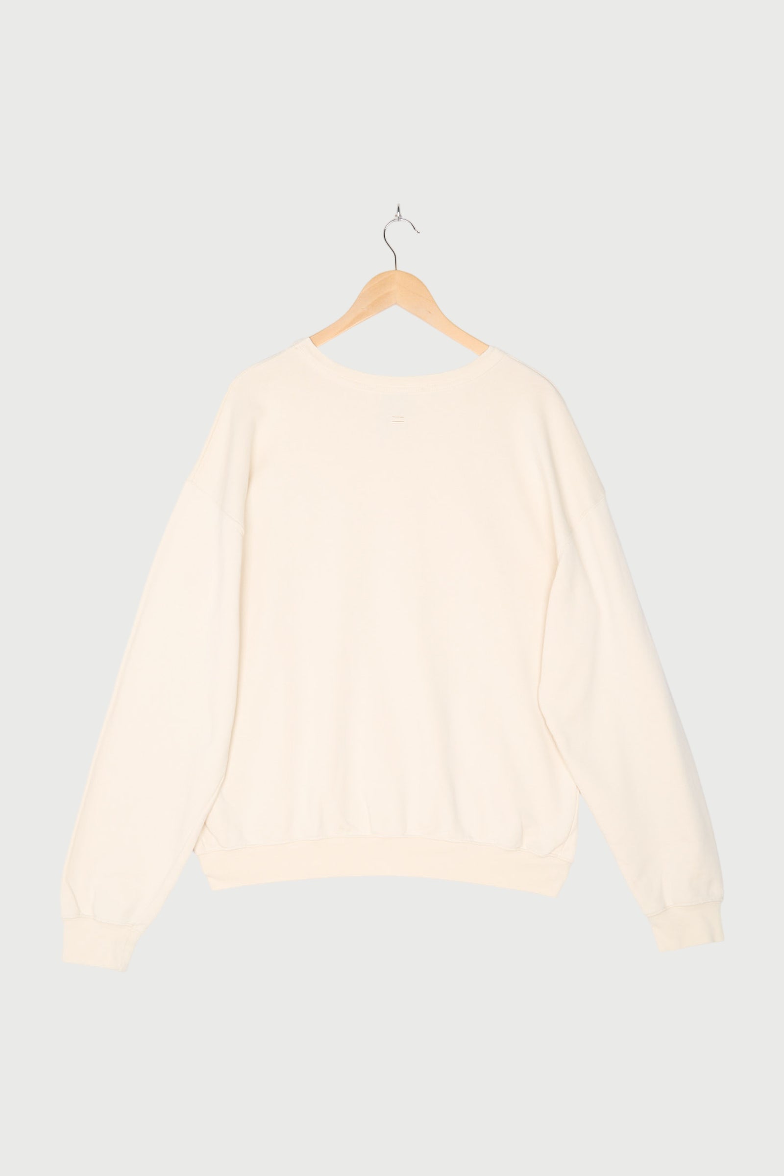 SWEATER TAGLINE