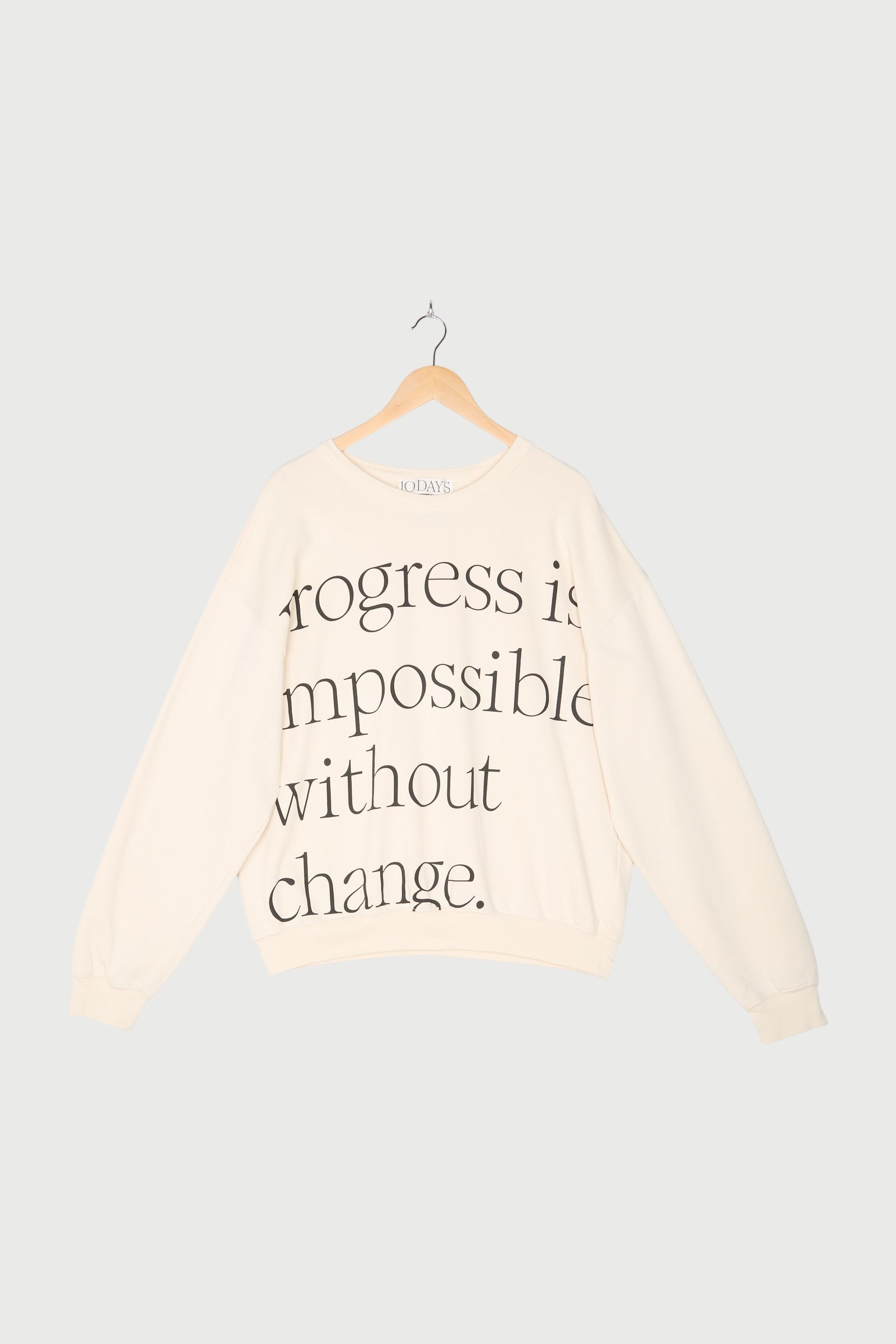 SWEATER TAGLINE