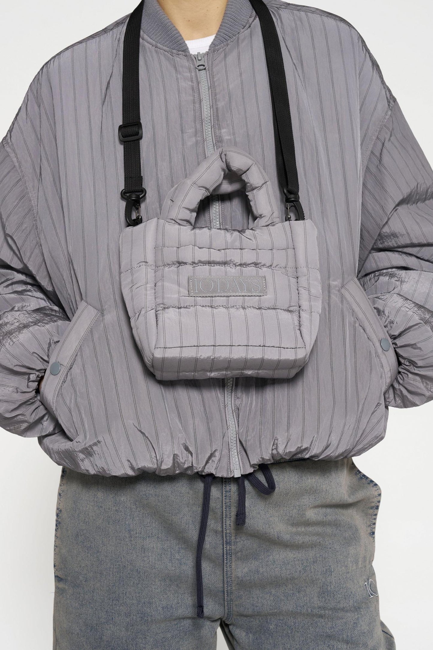 PADDED BAG PINSTRIPE