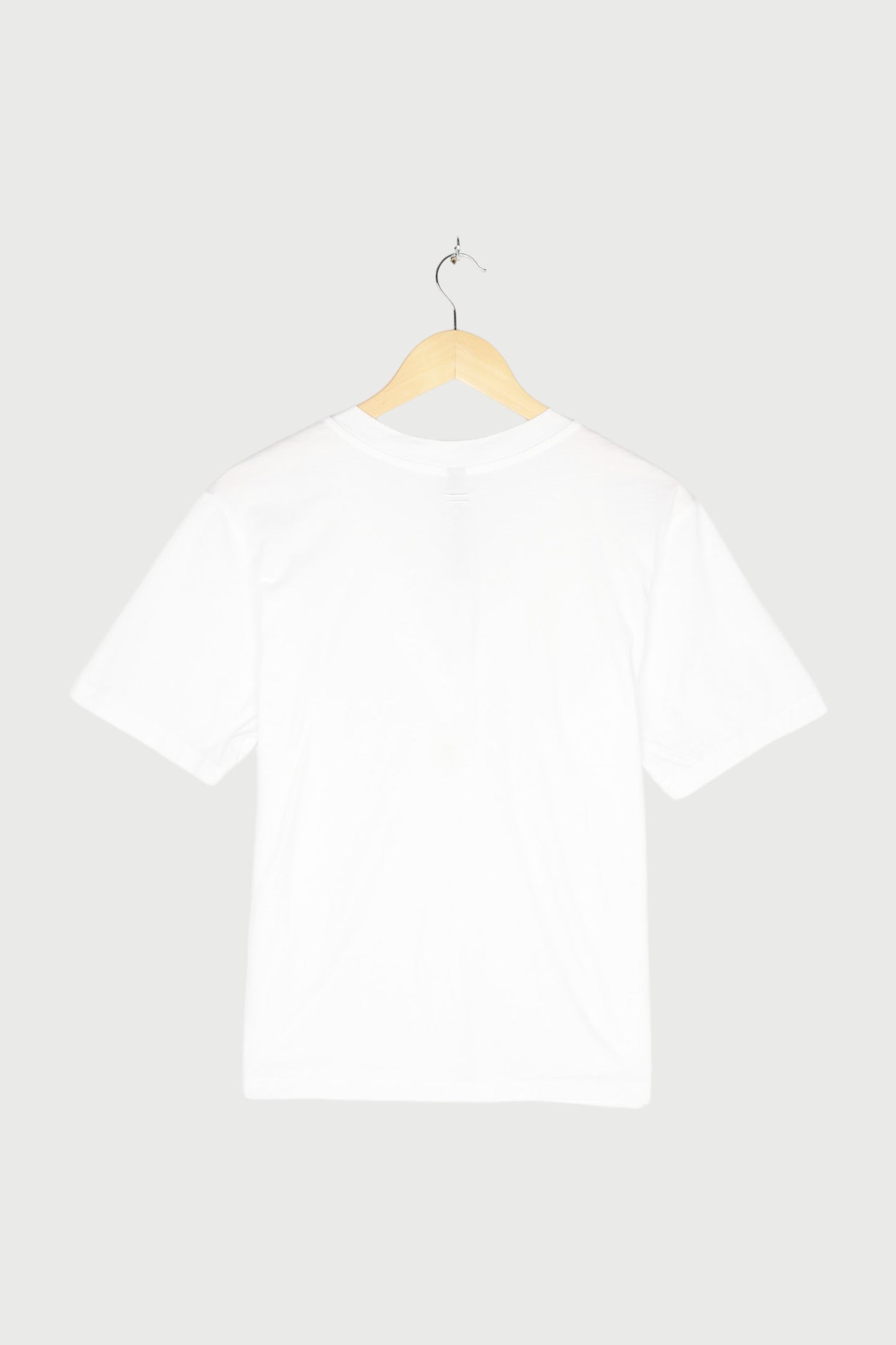 V-NECK TEE EYELET