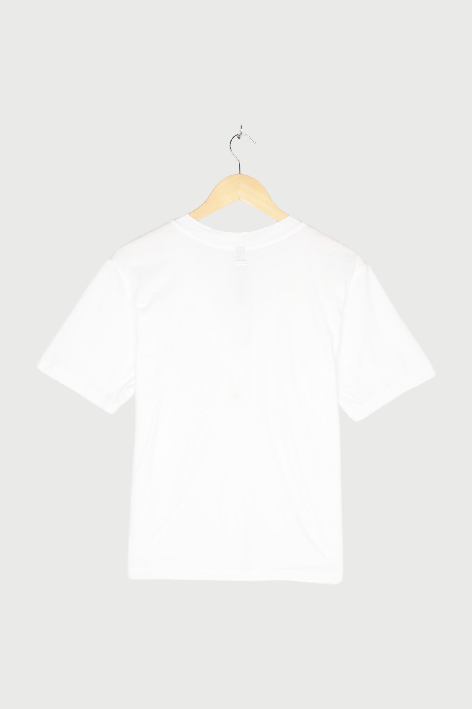 V-NECK TEE EYELET