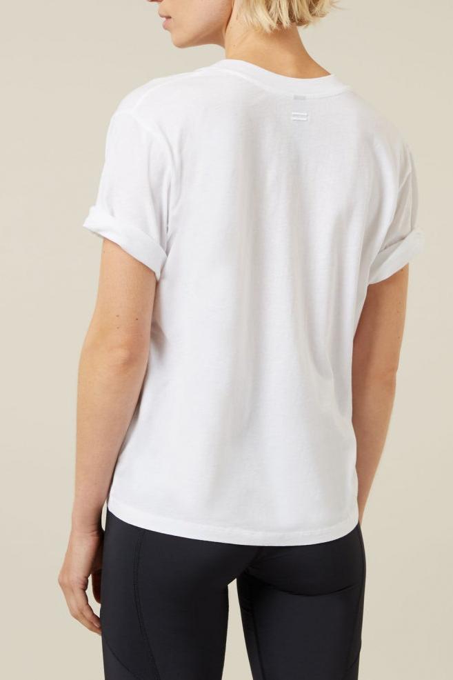 V-NECK TEE EYELET