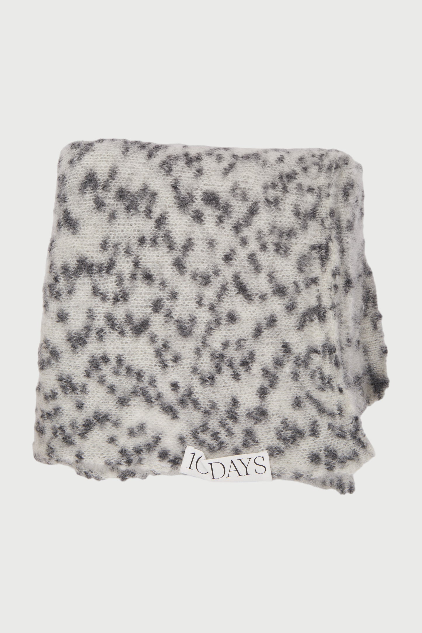 KNITTED SCARF LEOPARD