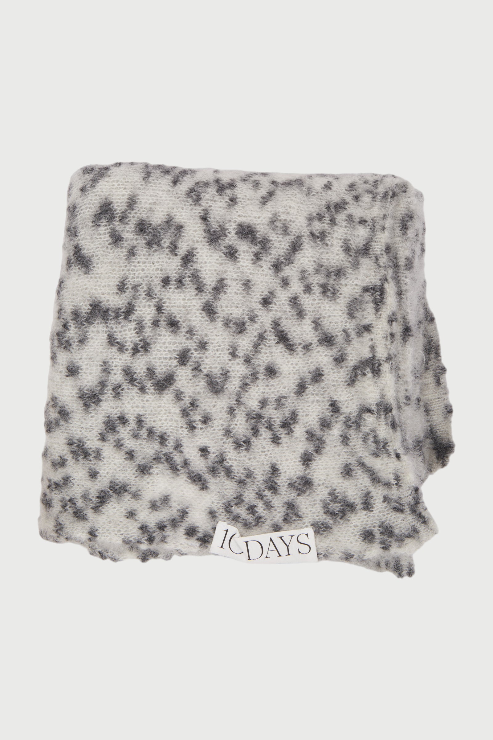 KNITTED SCARF LEOPARD