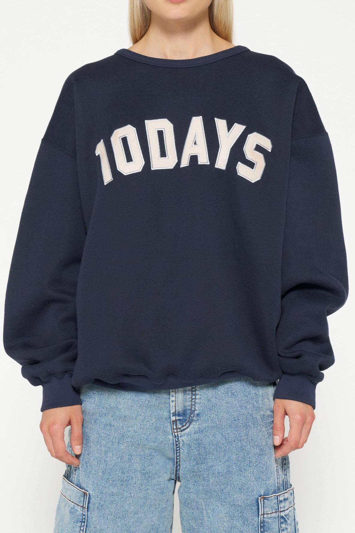STATEMENT SWEATER