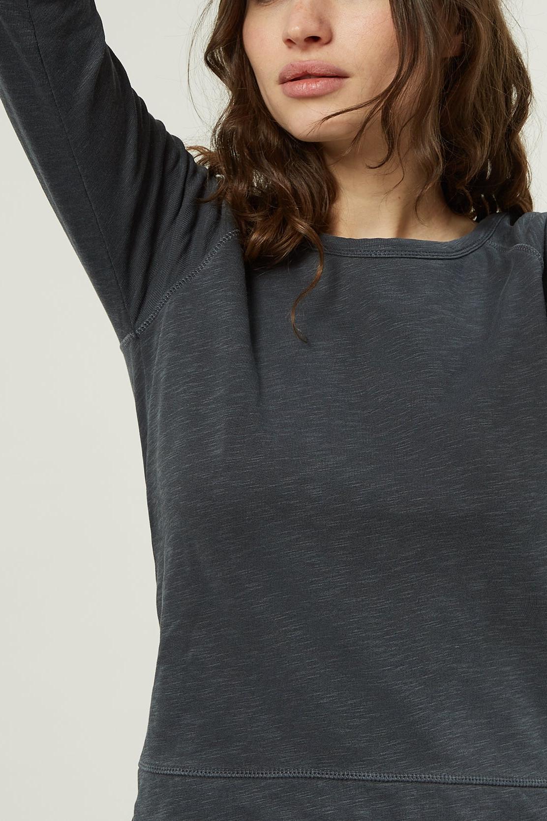 BEACH SWEATER