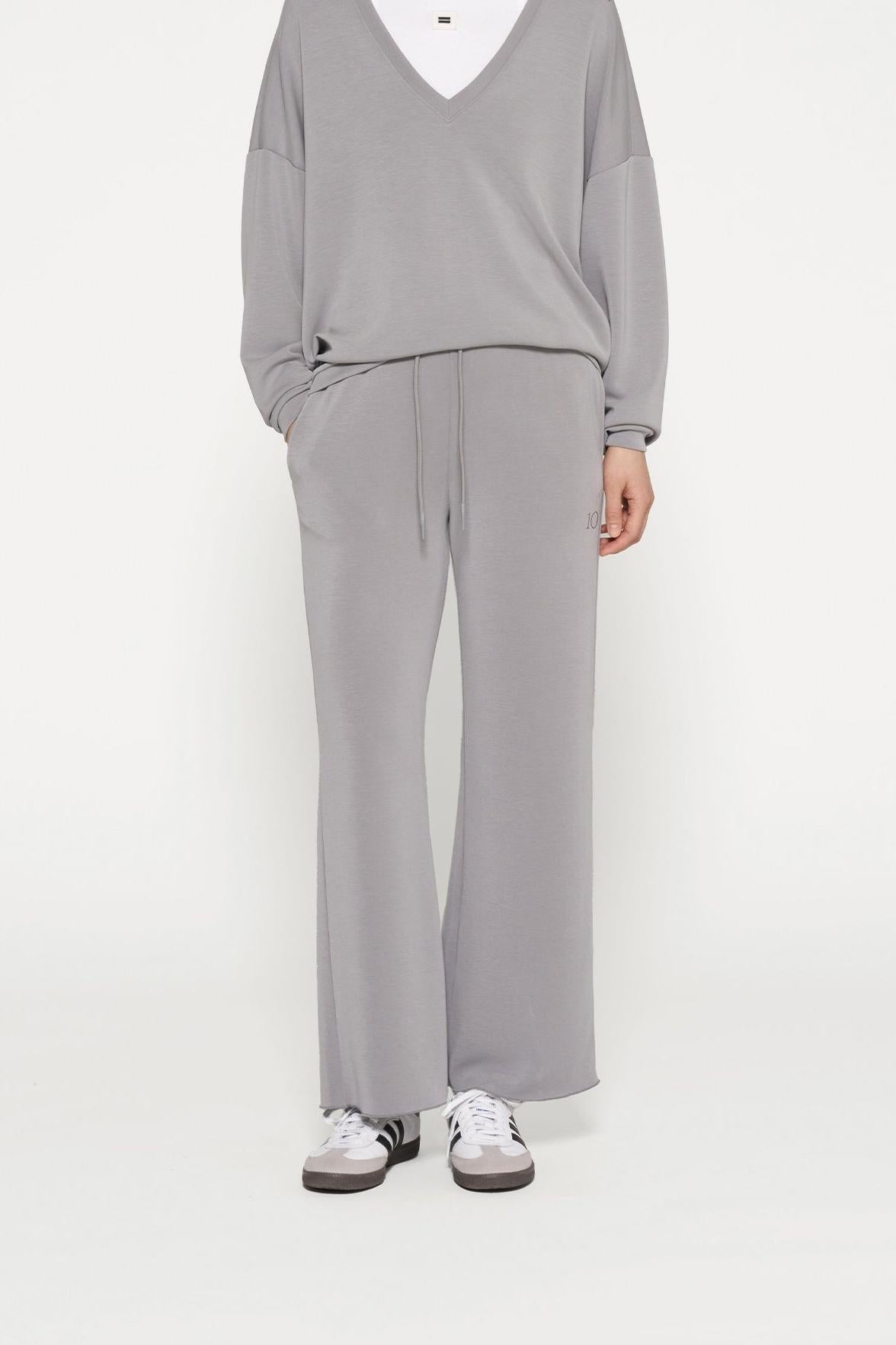 V-NECK SWEATER SCUBA
