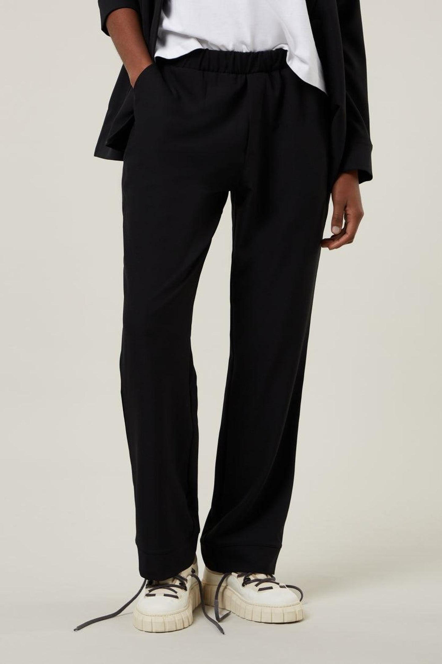 STRETCH PANTS